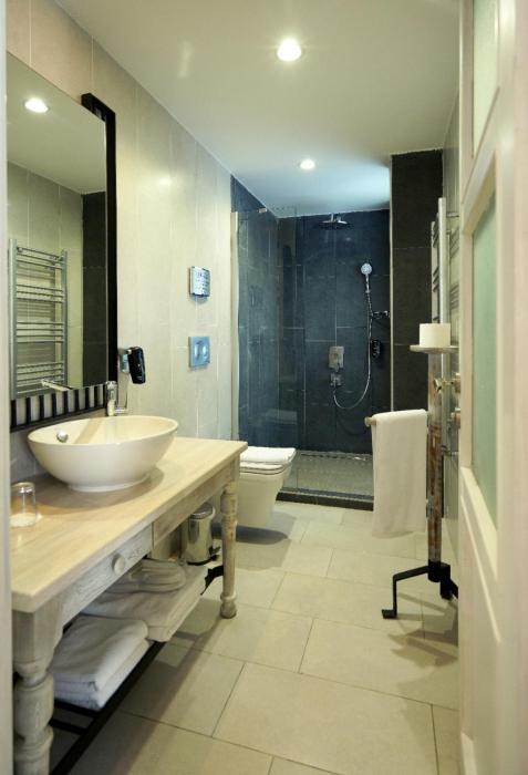 dedeminn marina hotel