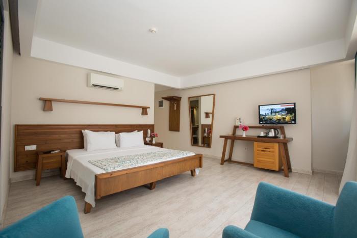 dedeminn marina hotel
