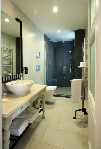 dedeminn marina hotel