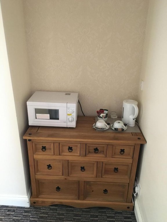 The Hollies Inn,Bristol>>Bath,4 star