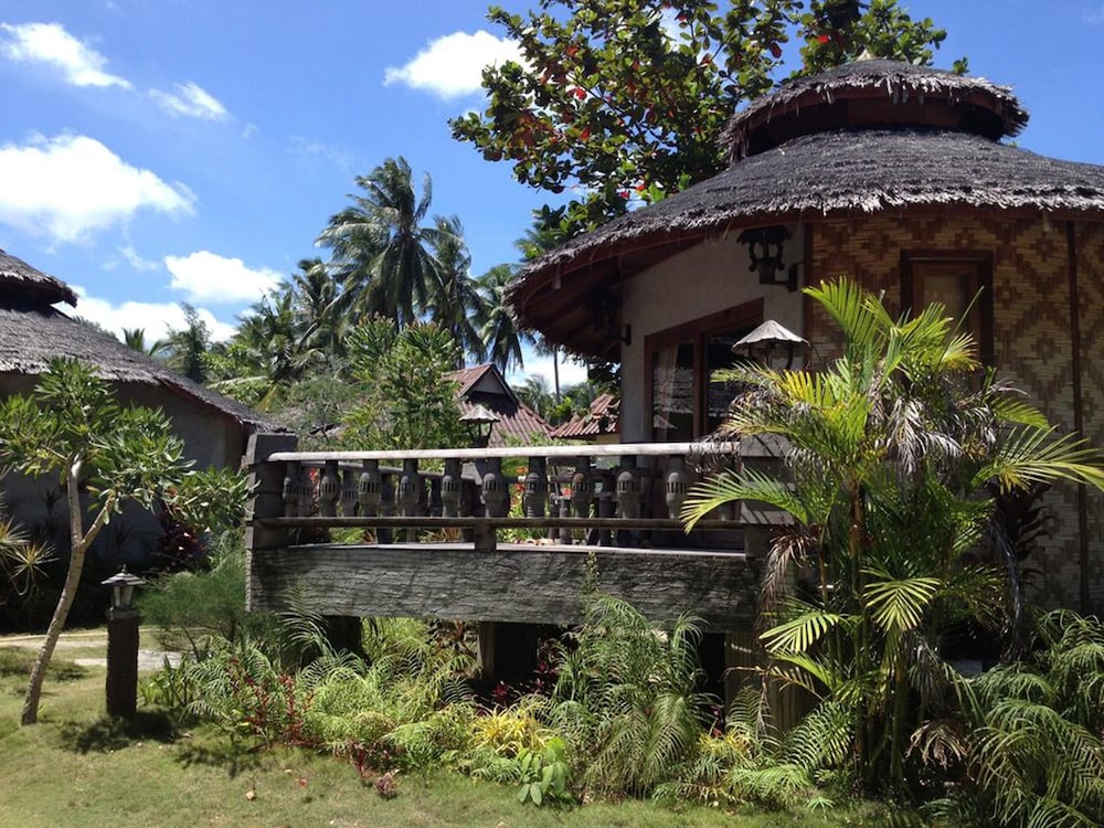 malibu beach bungalows