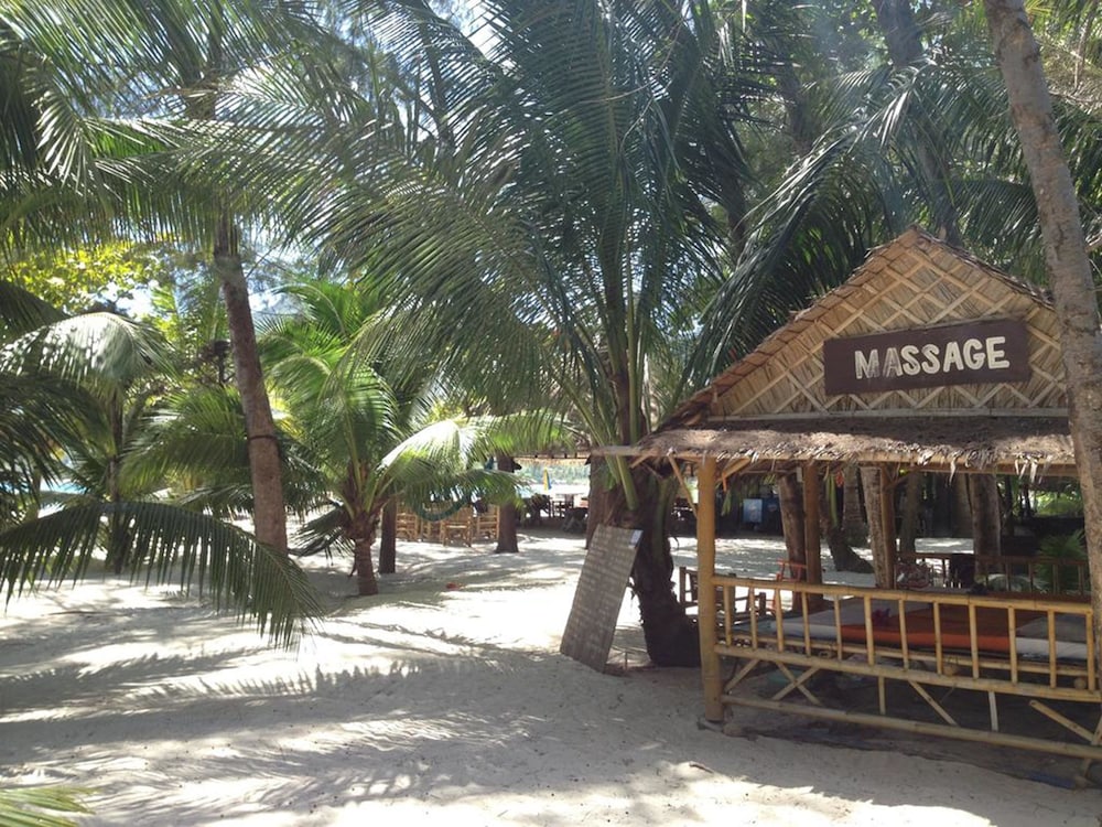 malibu beach bungalows
