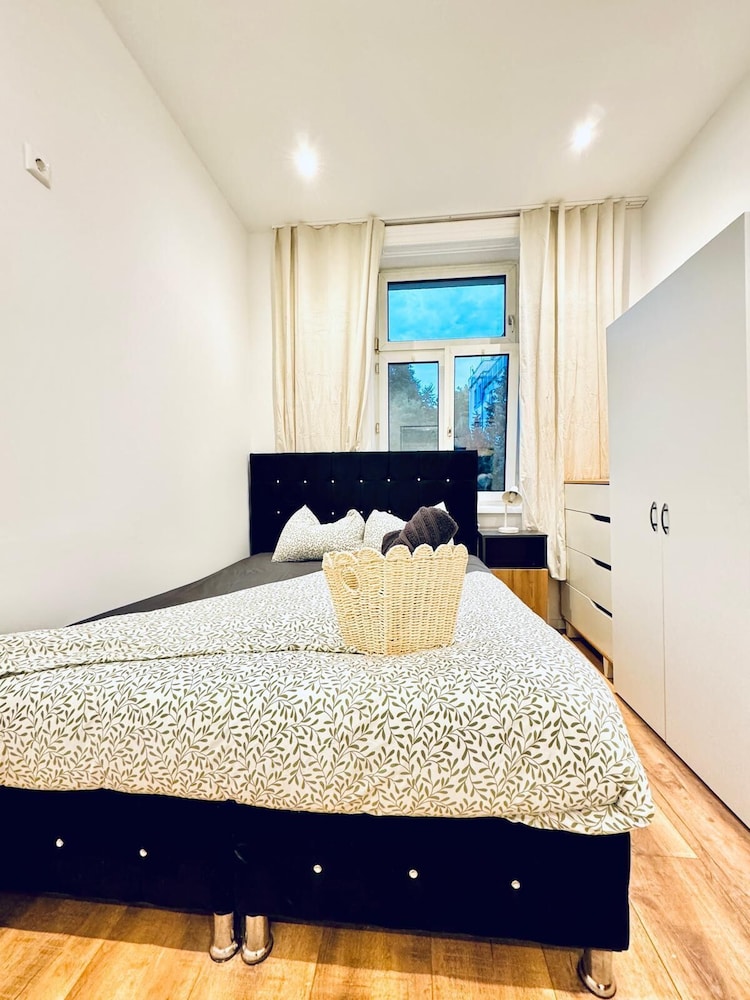 bright studio close to klosterneuburg