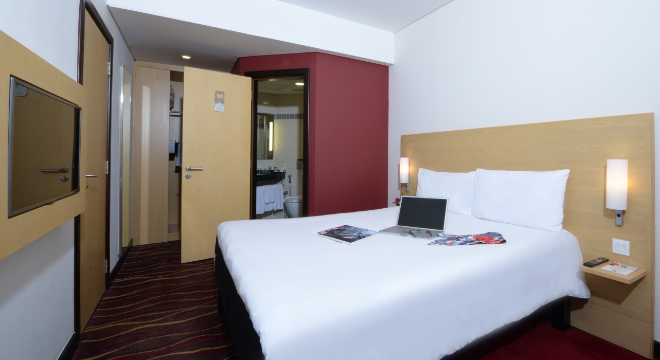 ibis seef manama