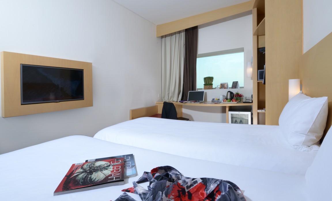 ibis seef manama