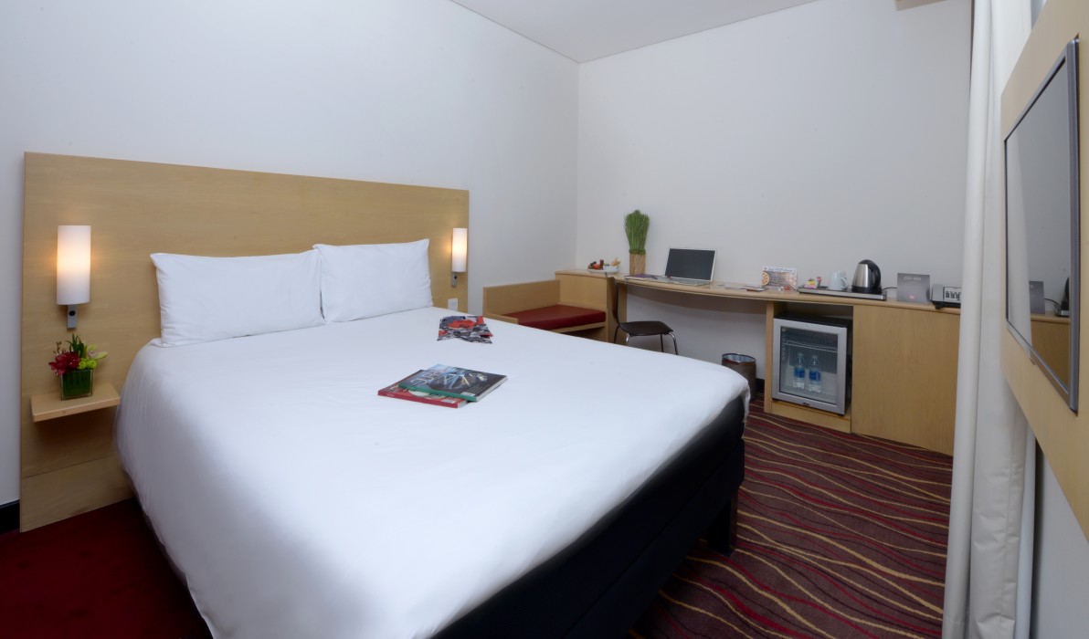 ibis seef manama