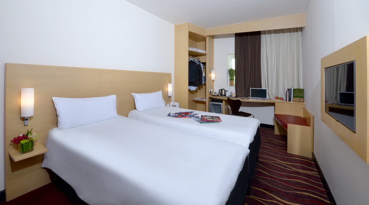 ibis seef manama