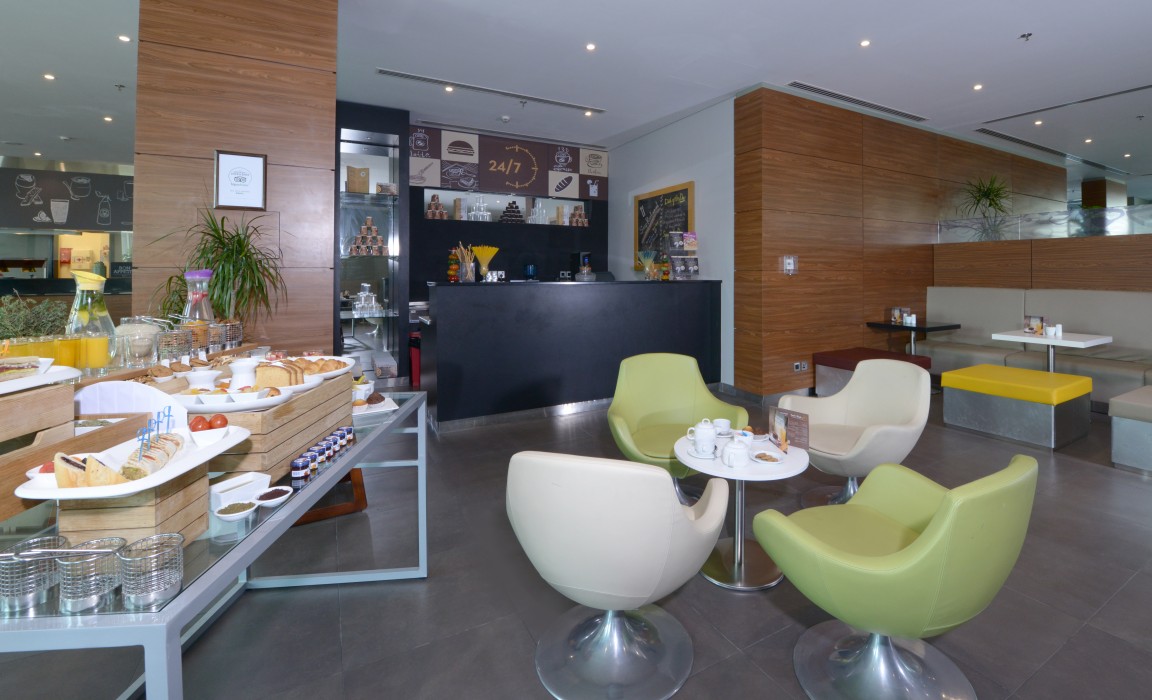 ibis seef manama