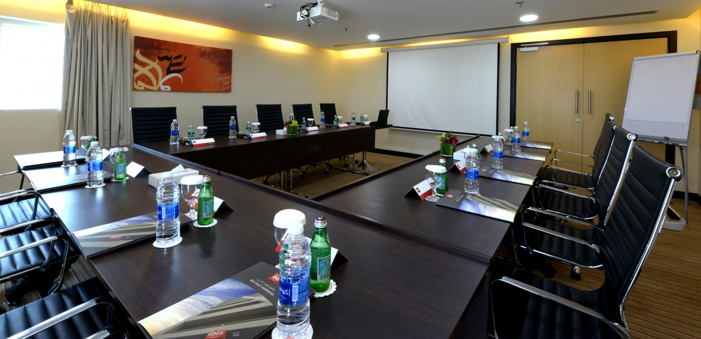ibis seef manama