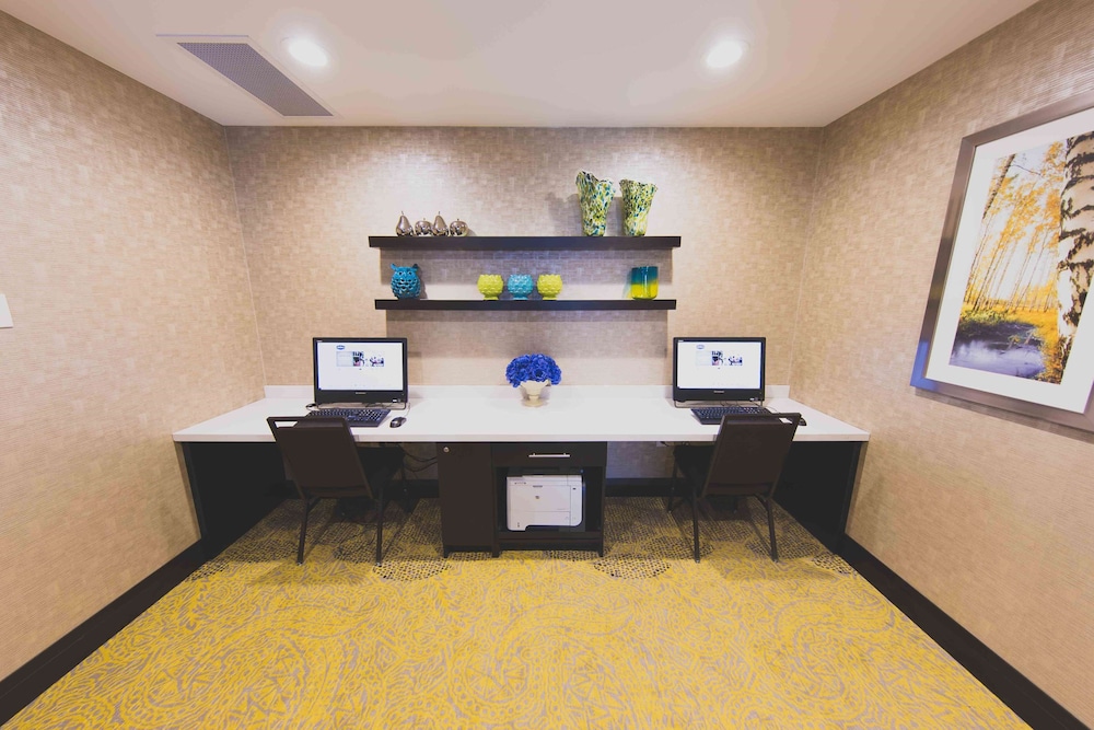 hampton inn and suites by hilton bolton