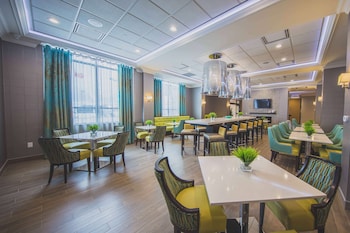 hampton inn and suites by hilton bolton