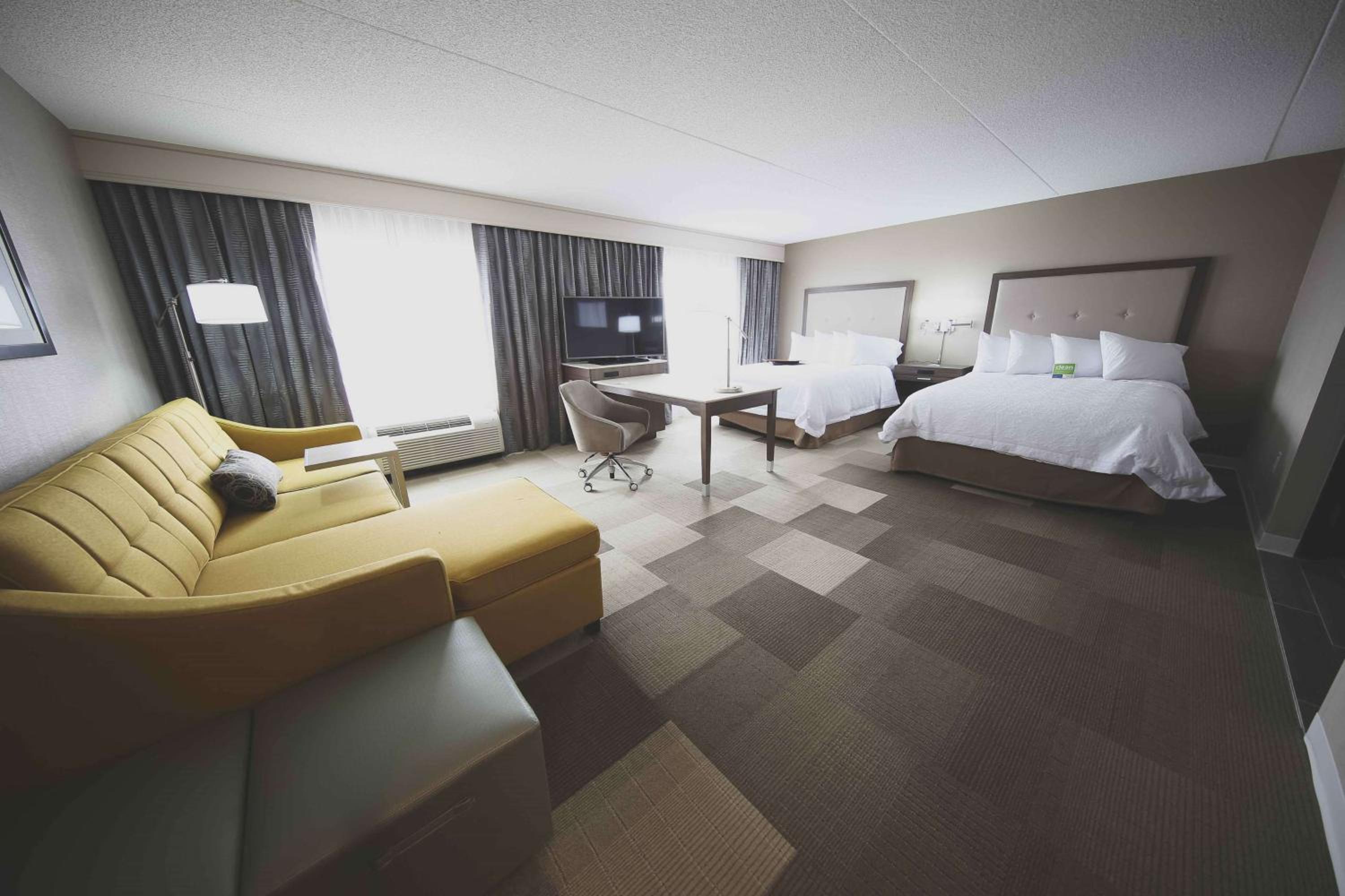 Hampton Inn & Suites By Hilton Bolton,Brampton>>Bolton,3 star