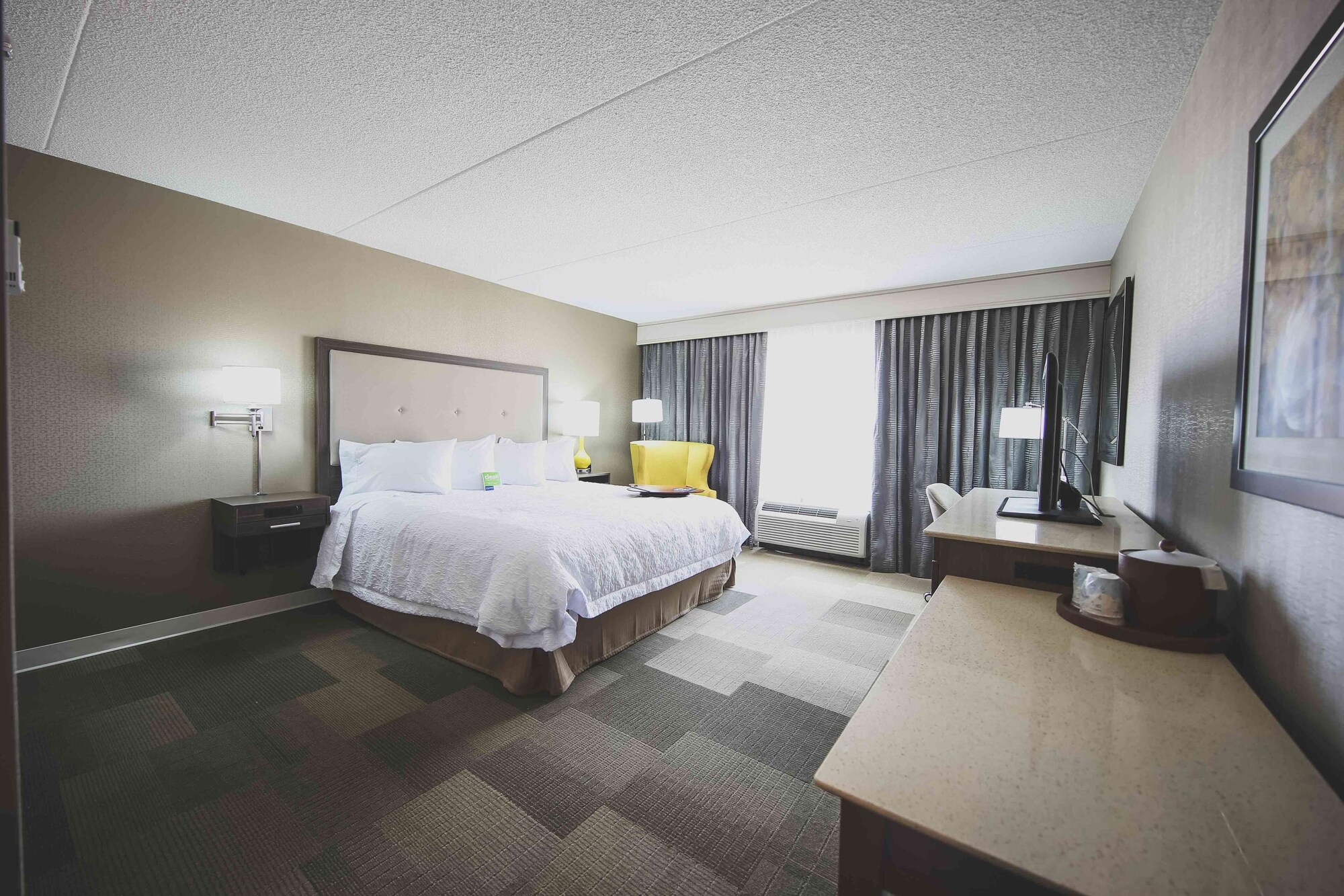 Hampton Inn & Suites By Hilton Bolton,Brampton>>Bolton,3 star