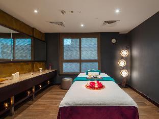 flora al barsha hotel at the mall