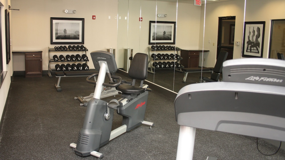 holiday inn express and suites la vale cumberland