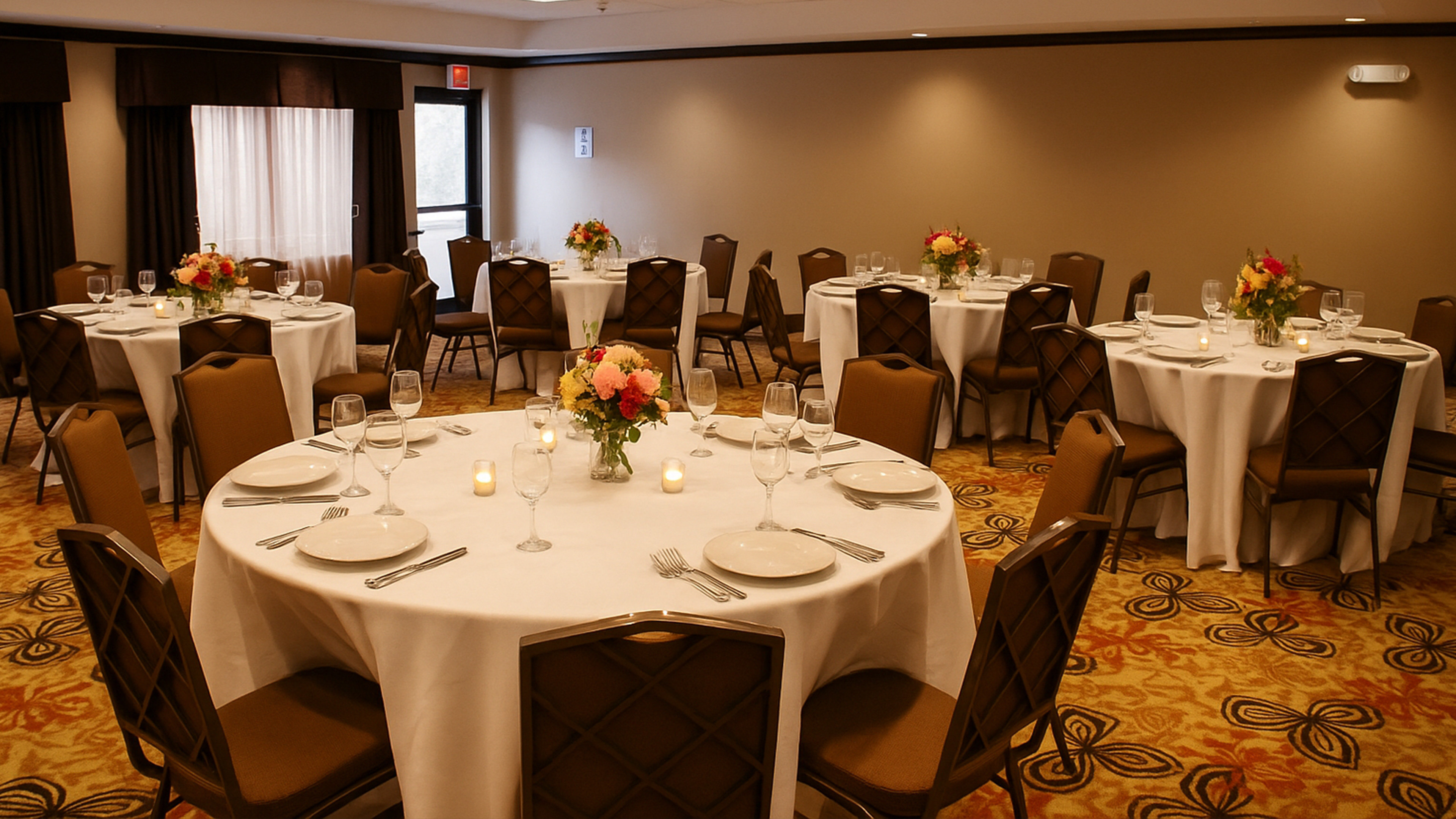 holiday inn express and suites la vale cumberland