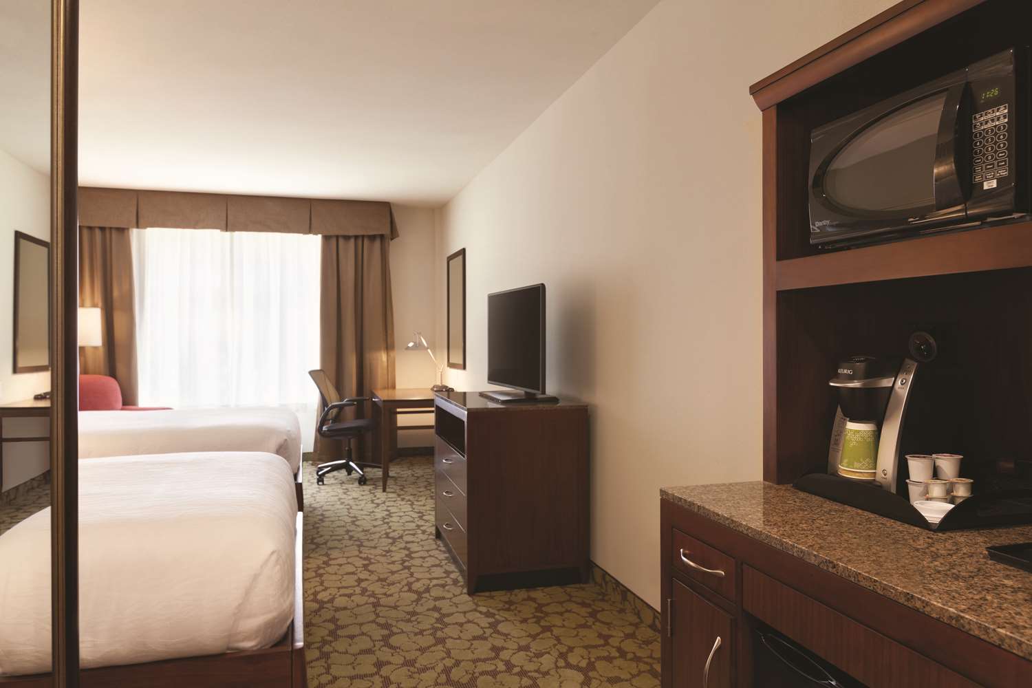 hilton garden inn boston logan airport