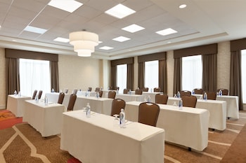 hilton garden inn boston logan airport