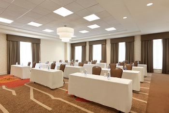 hilton garden inn boston logan airport