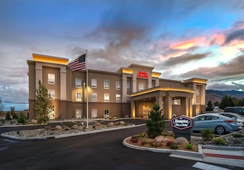 hampton inn and suites reno west