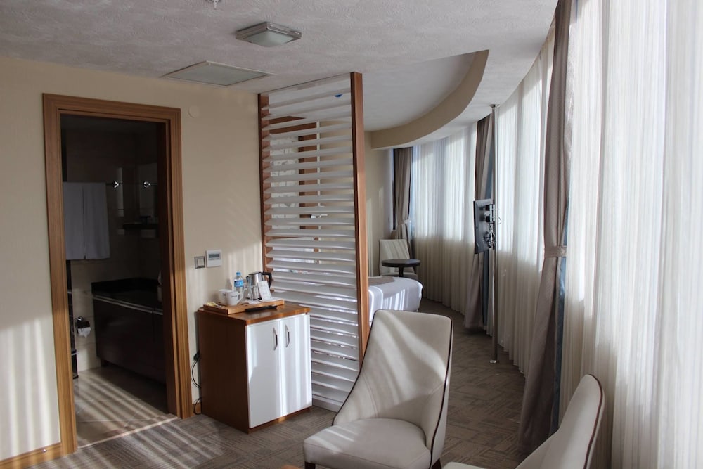 yol is holiday adana