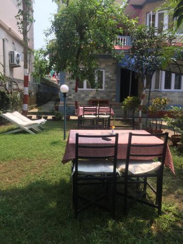 hotel fishtail villa