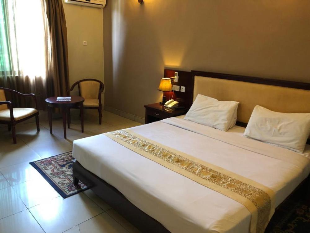 bridgeview hotel and conference centre