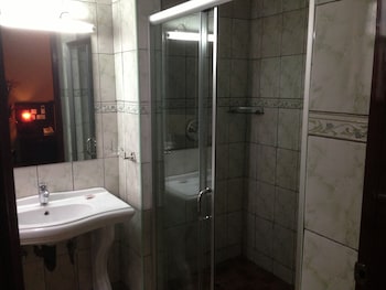 bridgeview hotel and conference centre