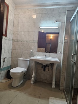 bridgeview hotel and conference centre