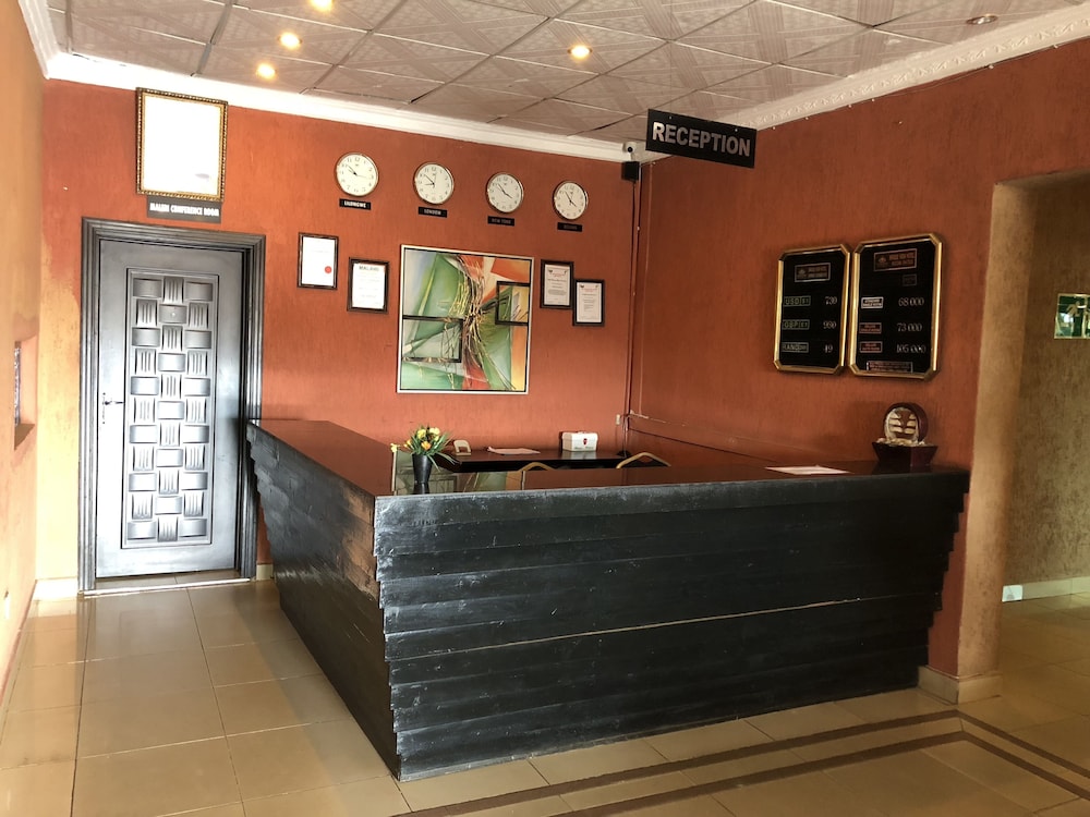 bridgeview hotel and conference centre