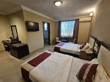 bridgeview hotel and conference centre