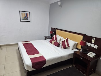 bridgeview hotel and conference centre