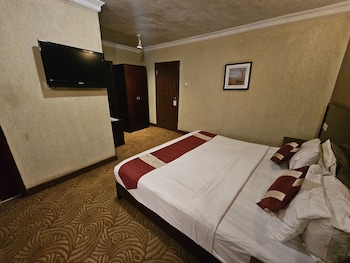 bridgeview hotel and conference centre