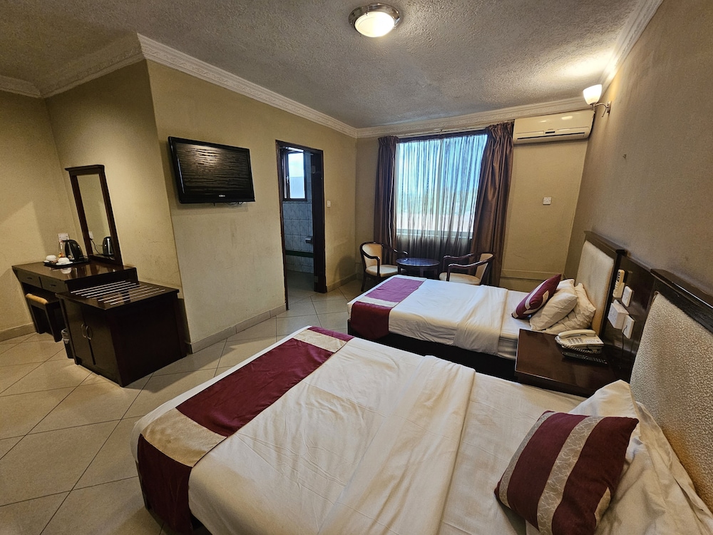 bridgeview hotel and conference centre