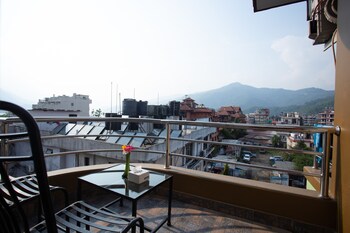 hotel crystal palace