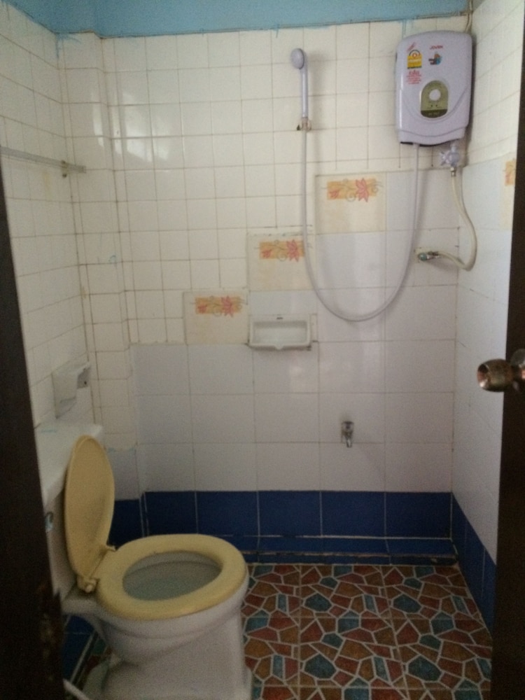 trekker camp chiang mai hostel