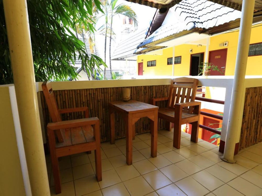 trekker camp chiang mai hostel