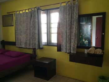 trekker camp chiang mai hostel