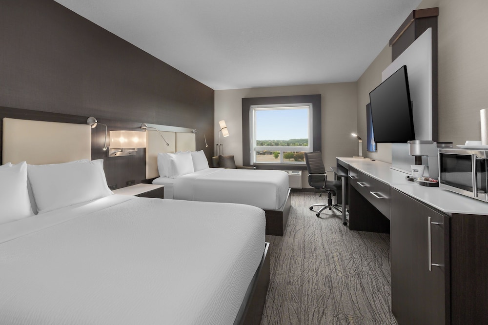 holiday inn express and suites cold lake by ihg