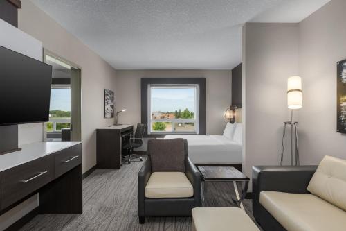 holiday inn express and suites cold lake by ihg