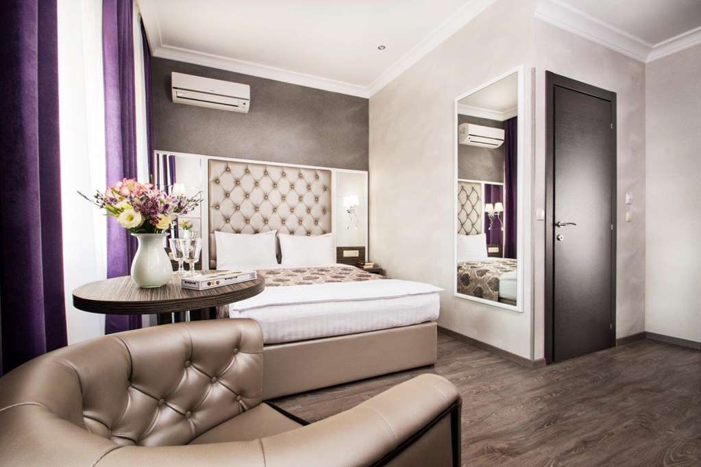bonapart hotel