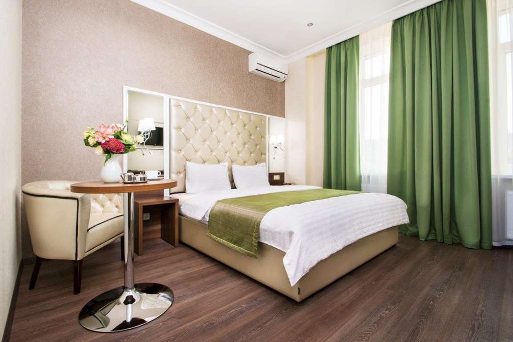 bonapart hotel