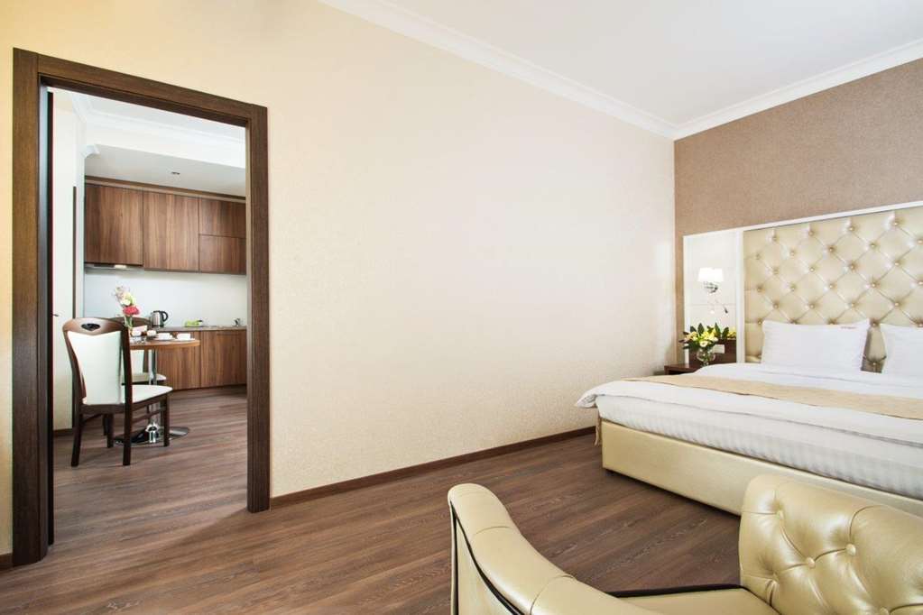 bonapart hotel