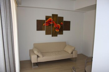 aura boutique hotel