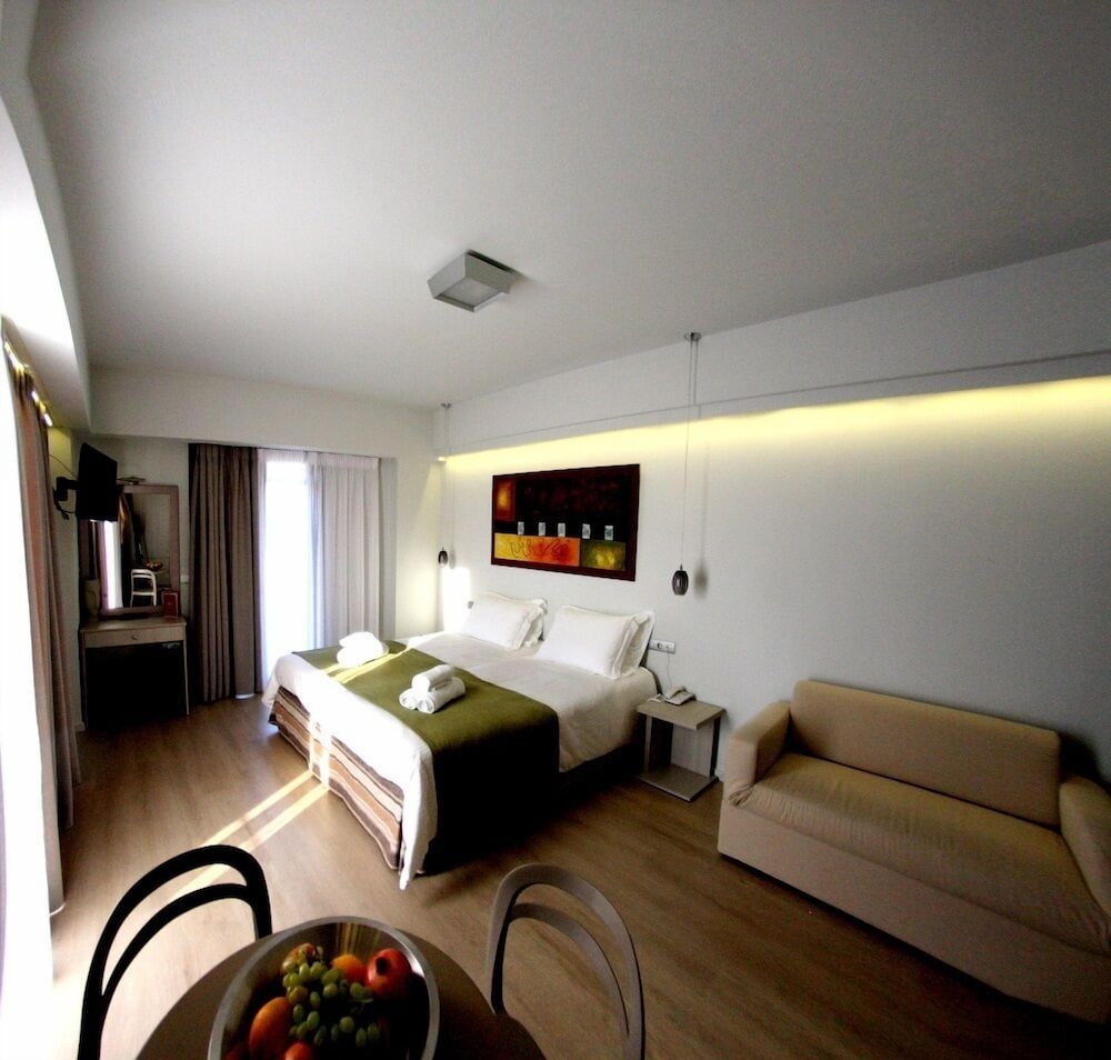 aura boutique hotel