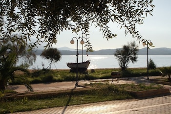 aura boutique hotel