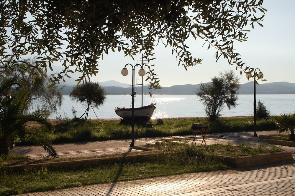 aura boutique hotel