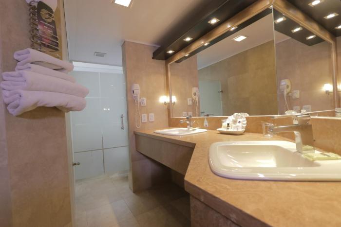 mercure alameda quito