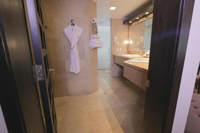 mercure alameda quito