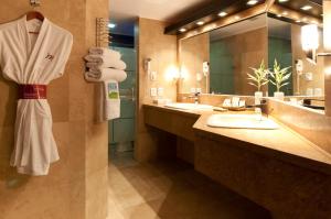 mercure alameda quito